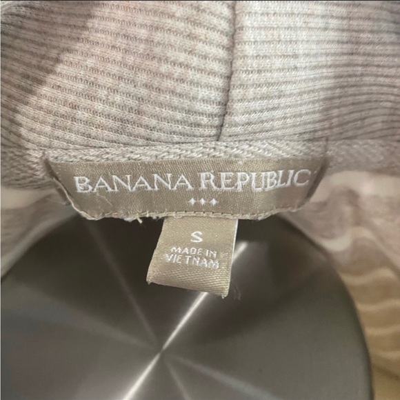 Banana Republic pullover - Picture 4 of 4